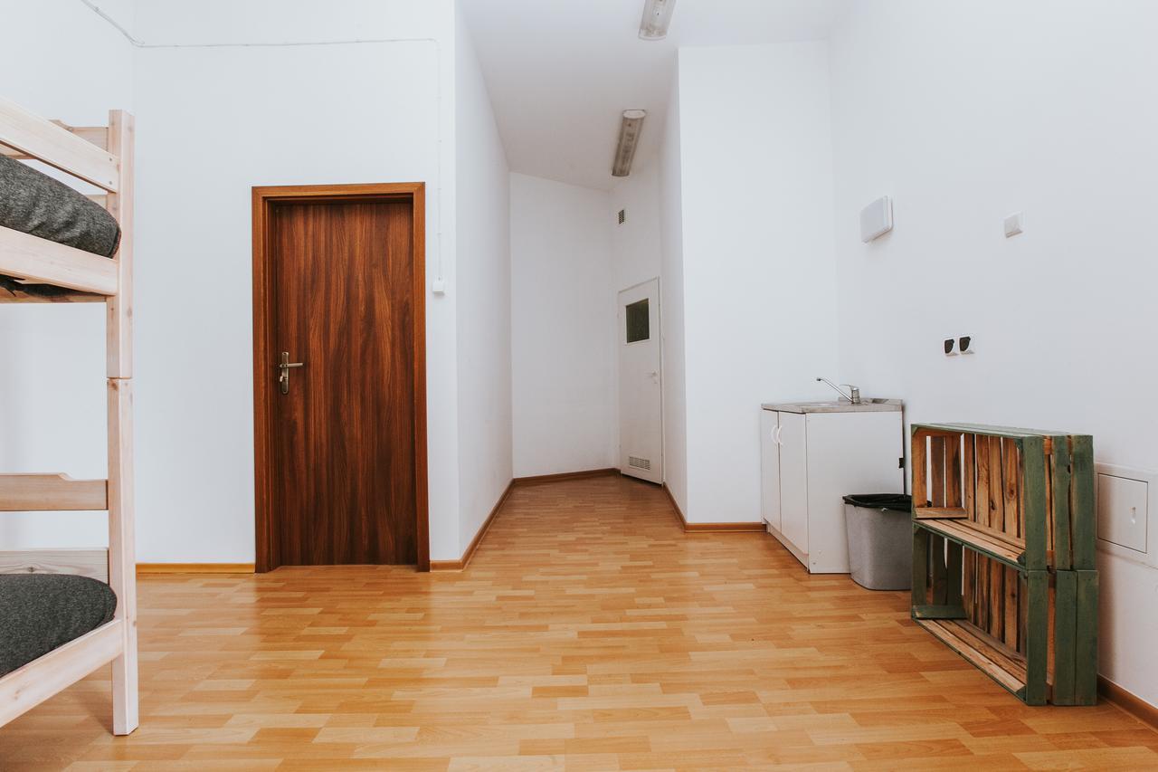 Erasmus Dorm Warsaw Ngoại thất bức ảnh